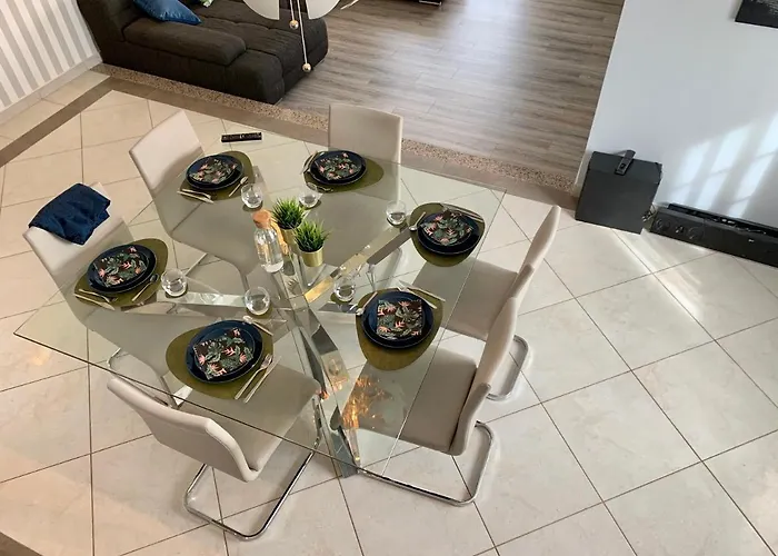 فيلة Adrian & Brian *