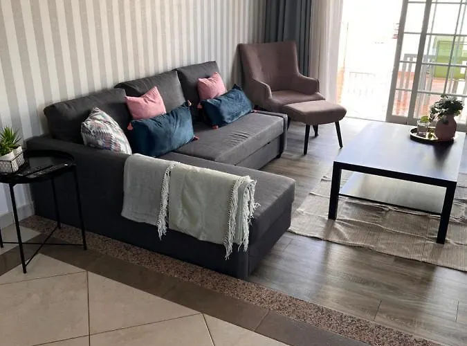 Adrian & Brian 빌라 알부페이라