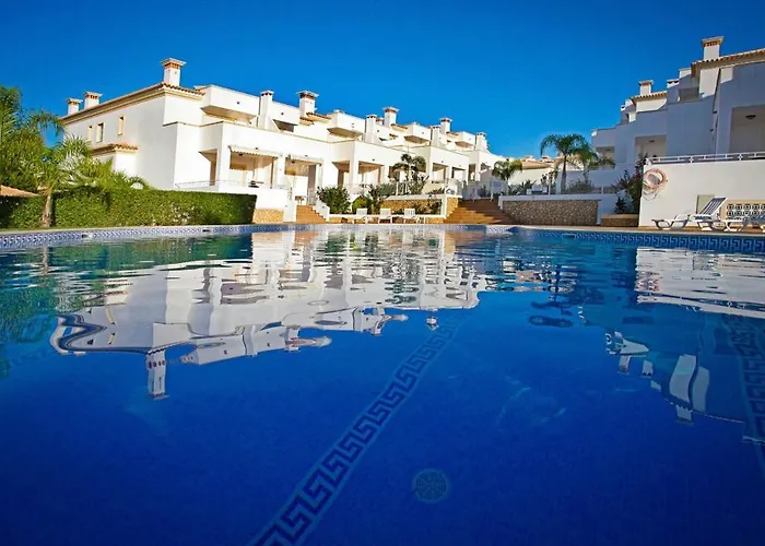 Adrian & Brian 别墅 阿尔布费拉